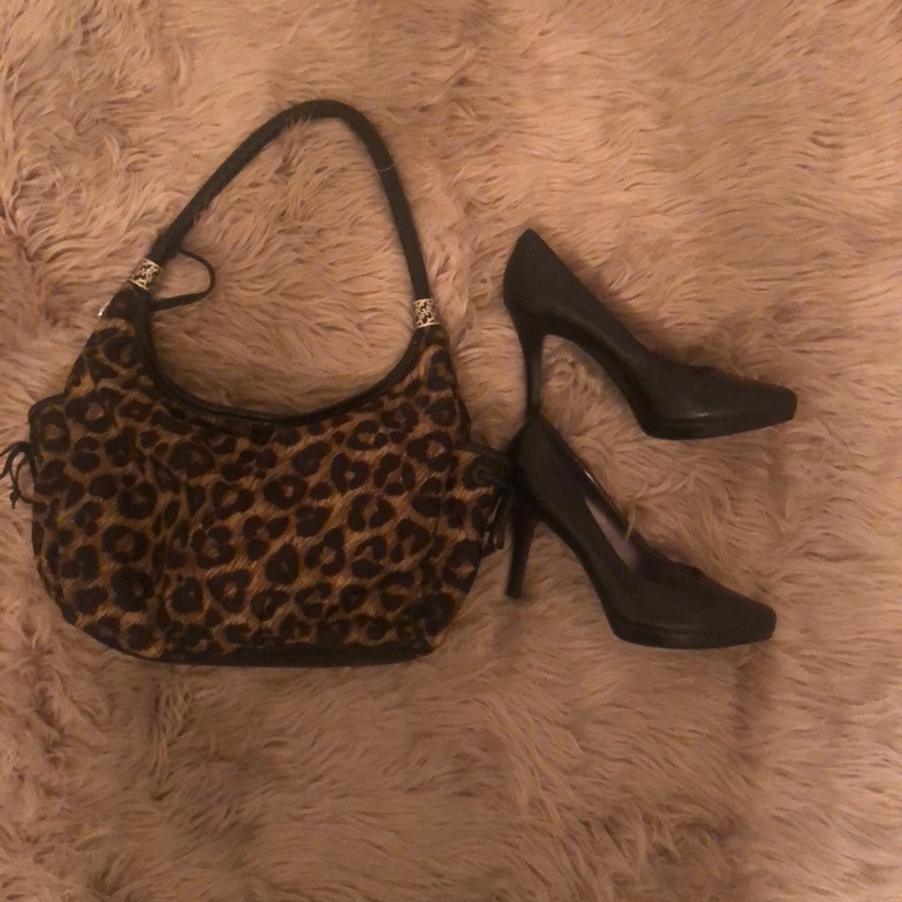You can’t go wrong with this leopard print bag.